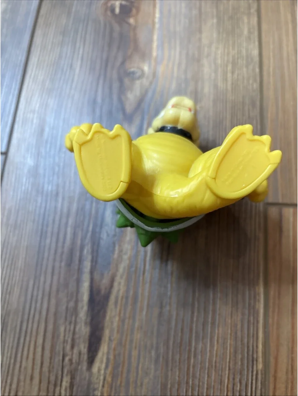 Nintendo Super Mario Bowser Figure